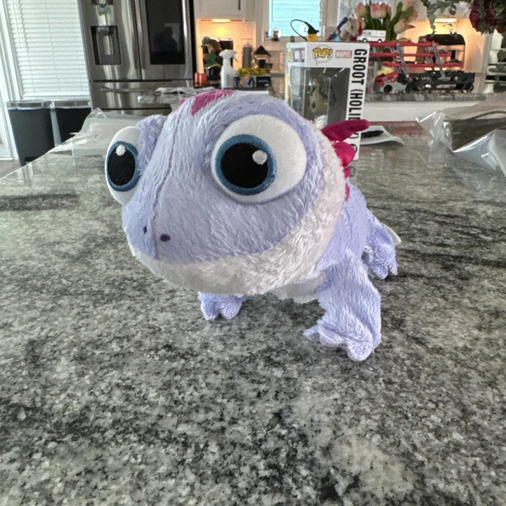 Disney Frozen 2 Walk & Glow Fire‎ Spirit Plush Figure Toy Bruni the Salamander